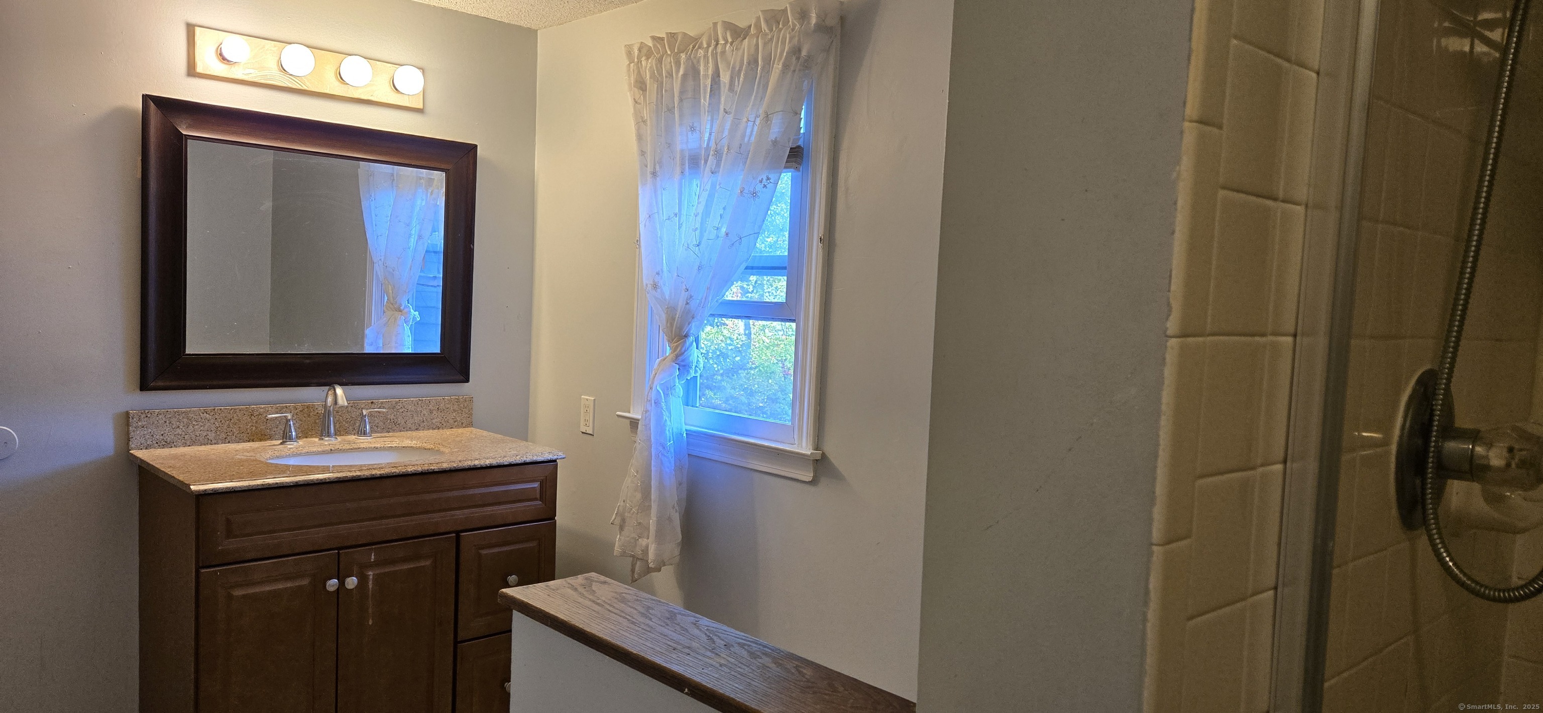 36 Oleary Drive Manchester CT 06040