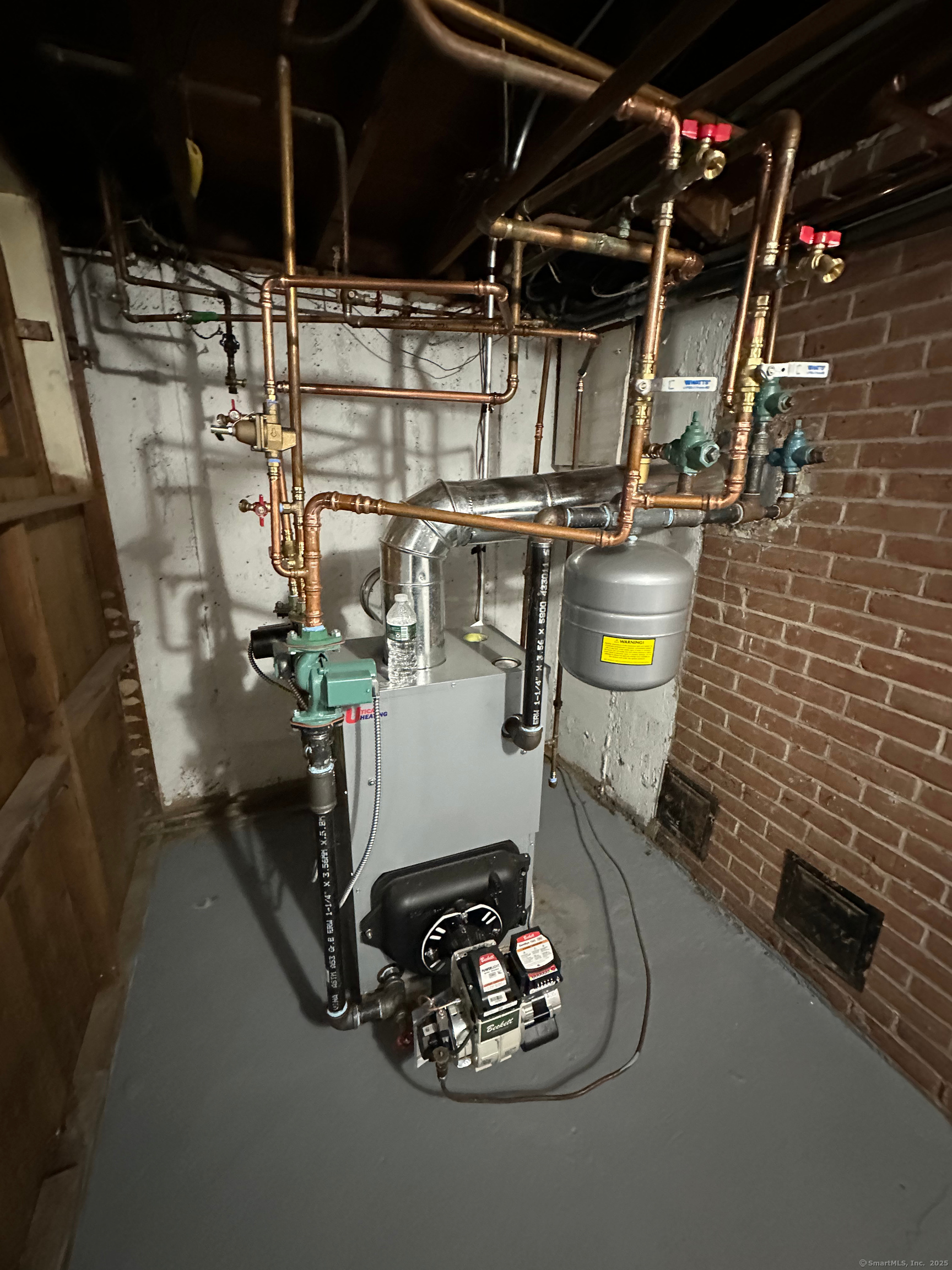 24 Bel Aire Circle Windsor Locks CT 06096