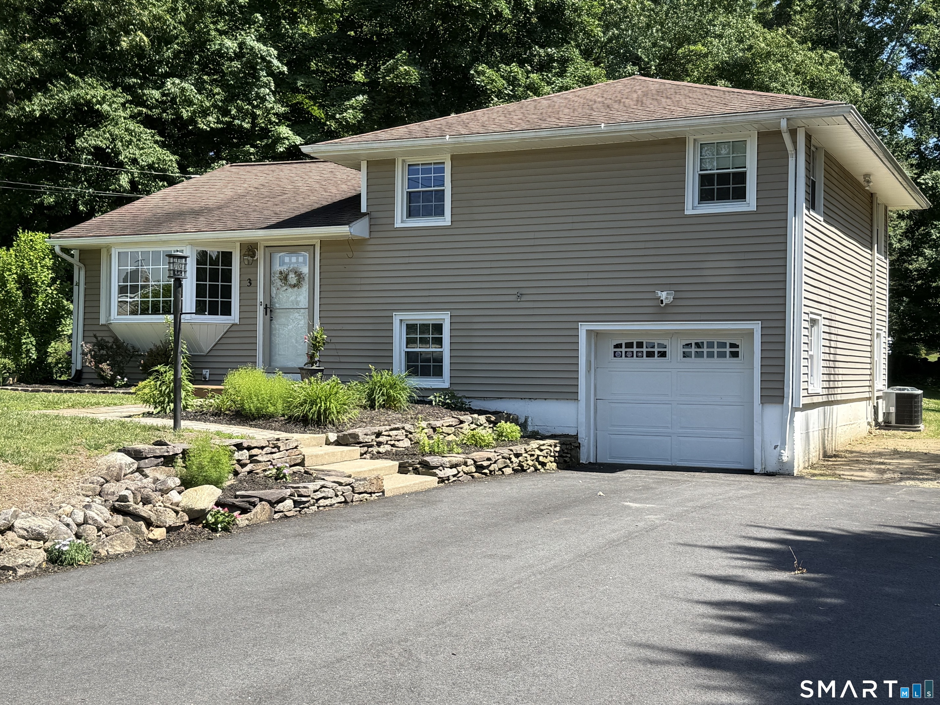 3 Woodview Drive Brookfield CT 06804