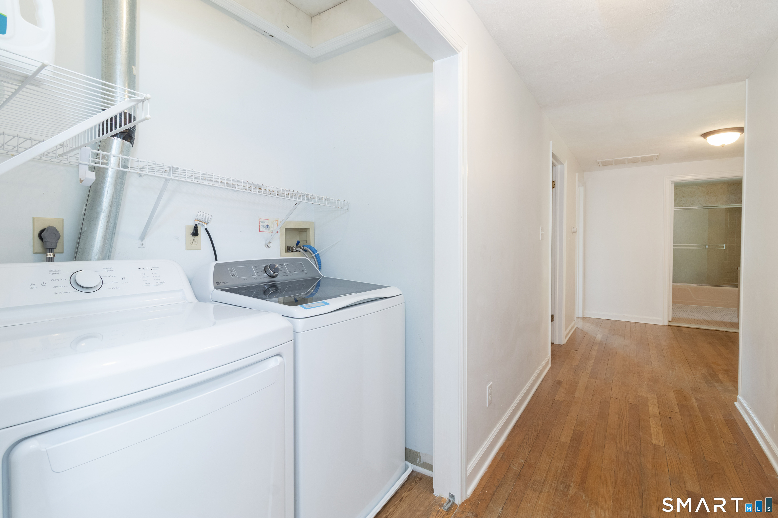 17 Whiting Farm Road Branford CT 06405