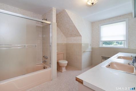 17 Whiting Farm Road Branford CT 06405
