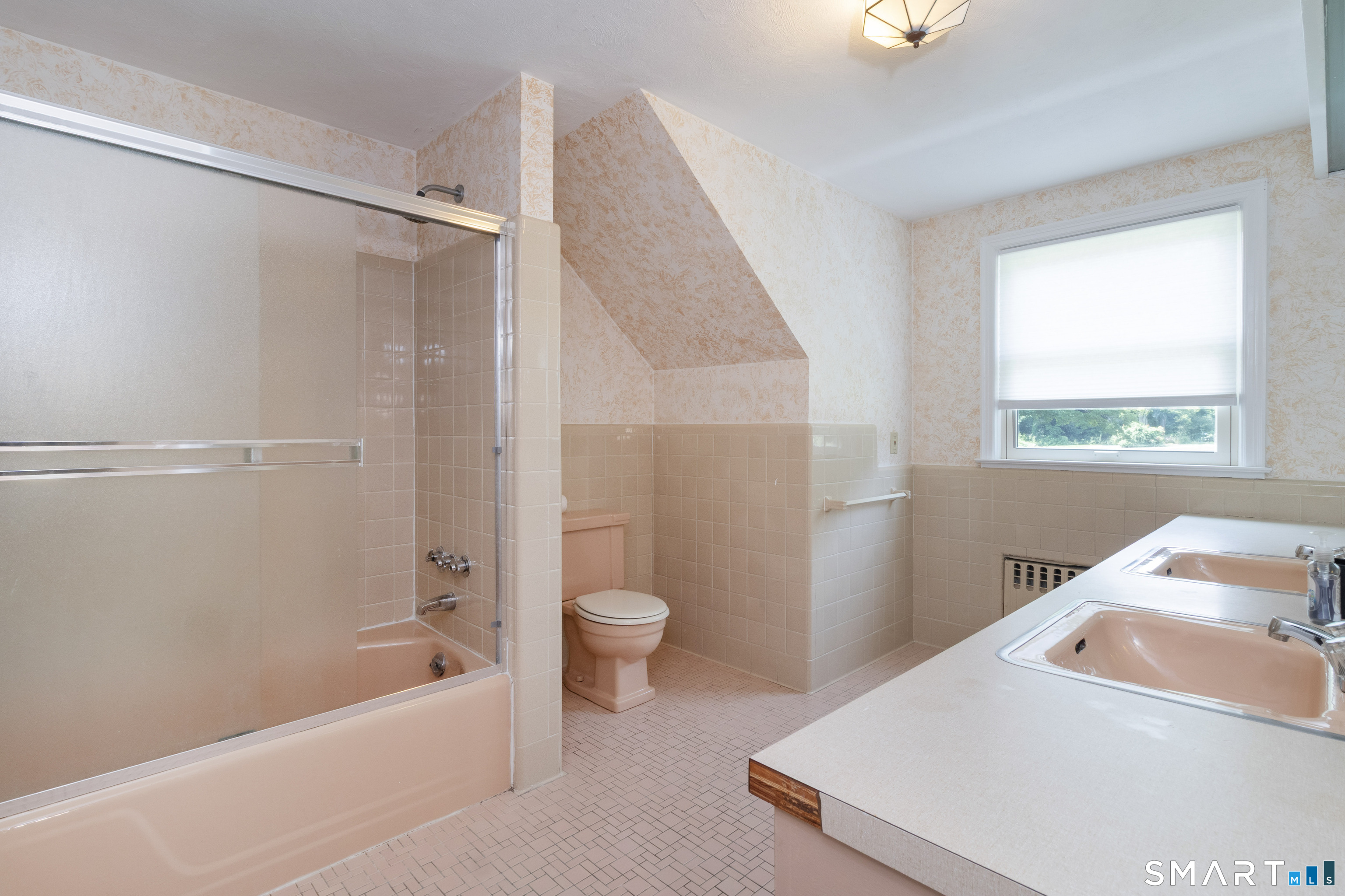 17 Whiting Farm Road Branford CT 06405