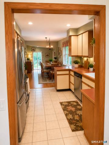 25 Oneil Road Oxford CT 06478