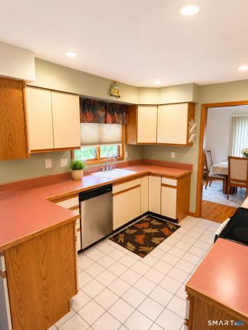 25 Oneil Road Oxford CT 06478