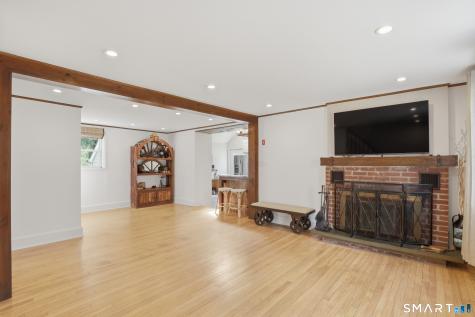 58 Sleepy Hollow Lane Stamford CT 06907