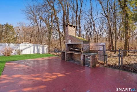 58 Sleepy Hollow Lane Stamford CT 06907