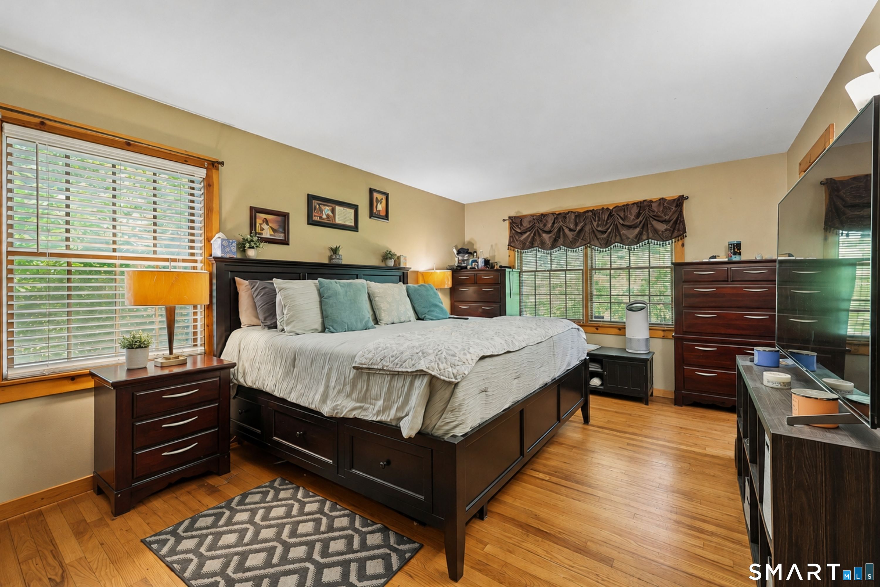 95 Parkway South New London CT 06320