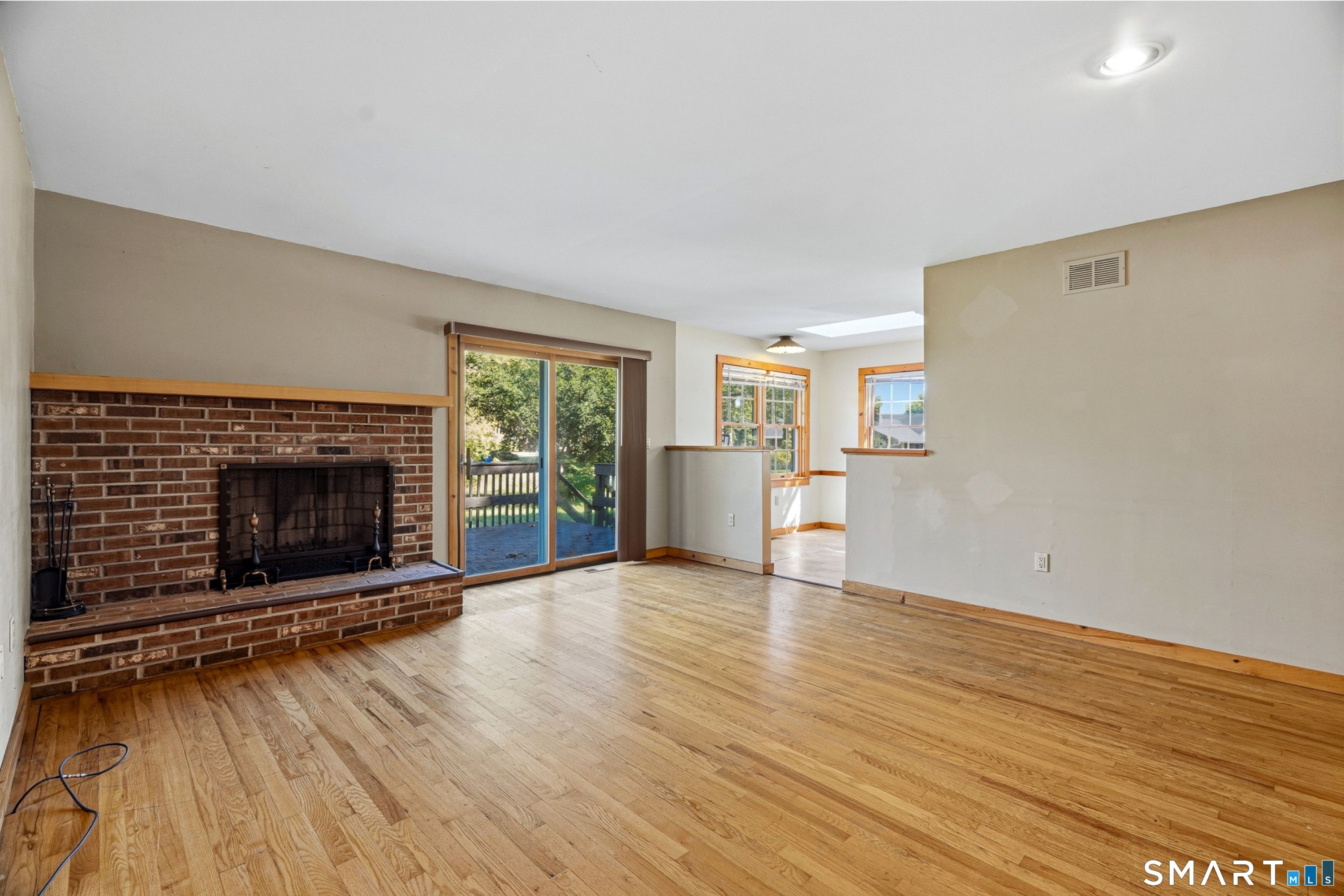 95 Parkway South New London CT 06320