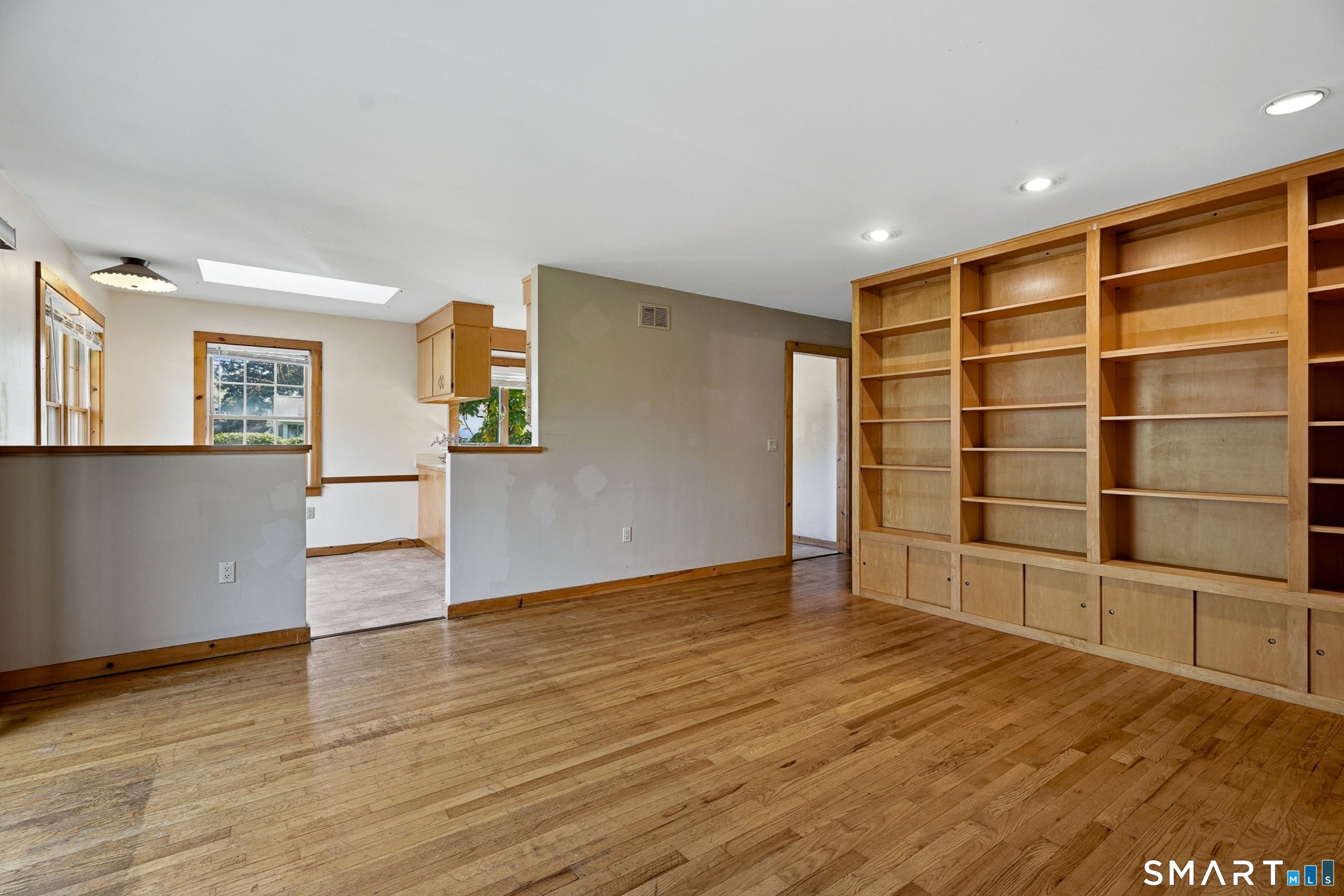 95 Parkway South New London CT 06320
