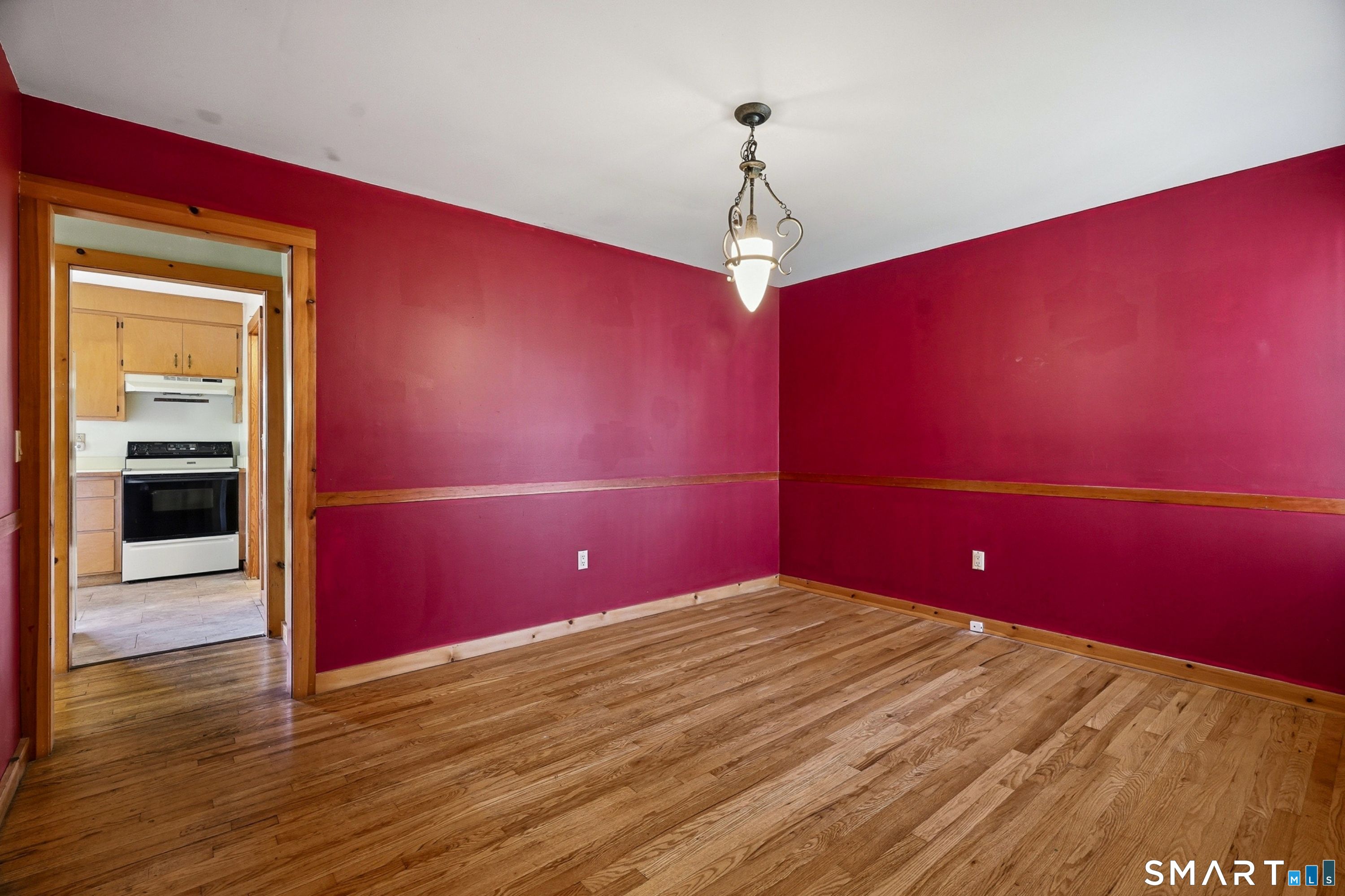 95 Parkway South New London CT 06320