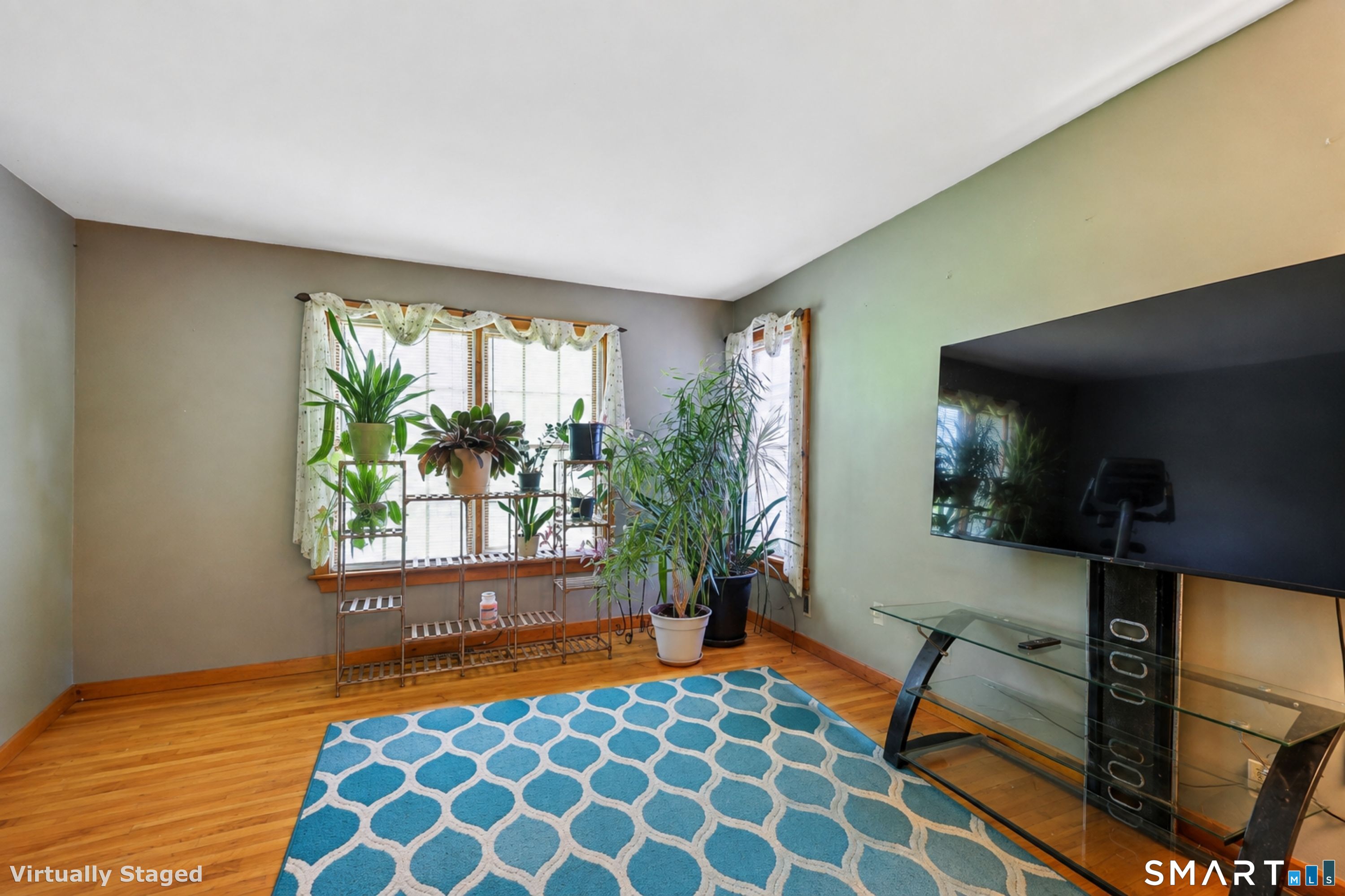 95 Parkway South New London CT 06320