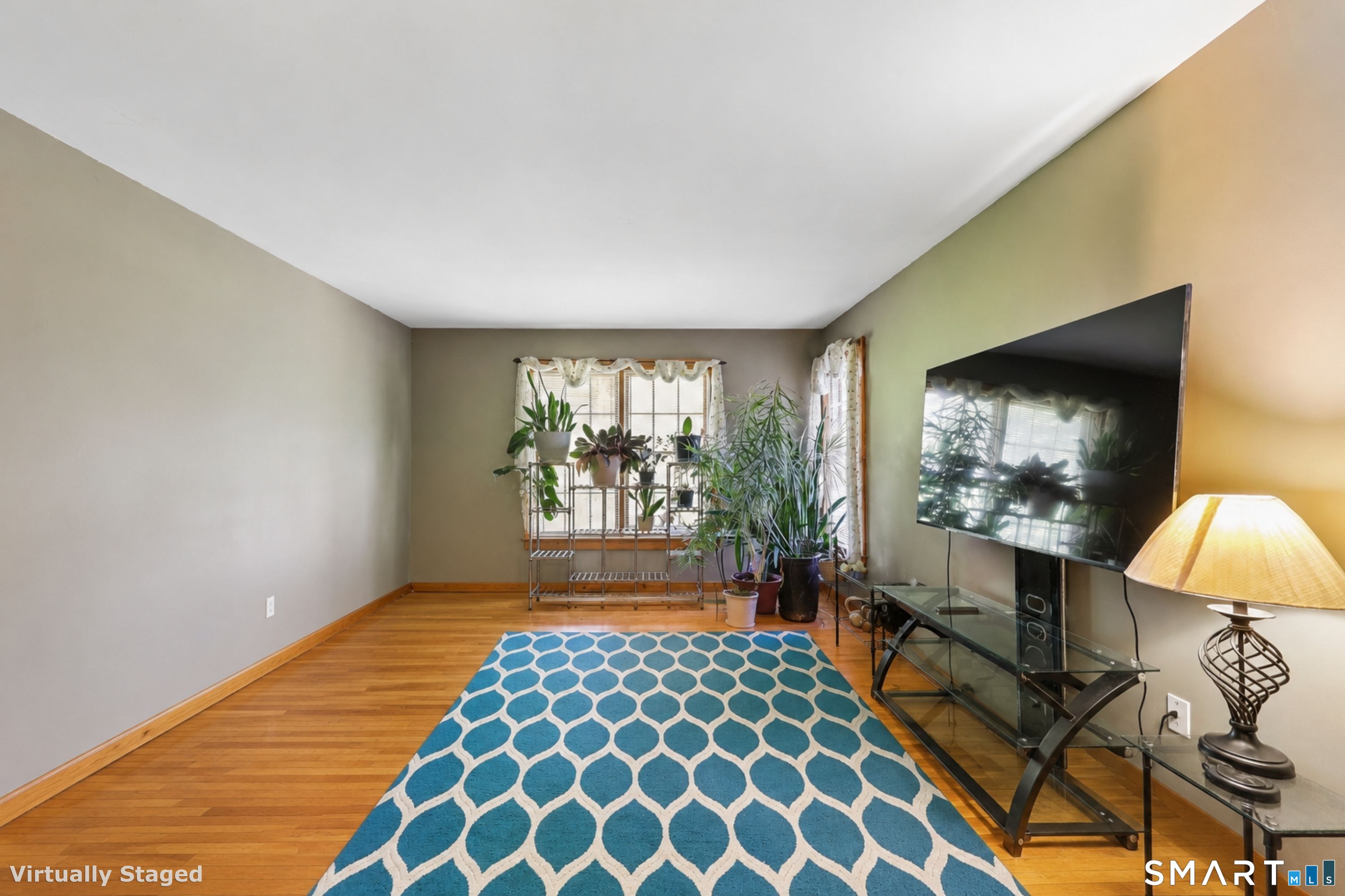 95 Parkway South New London CT 06320