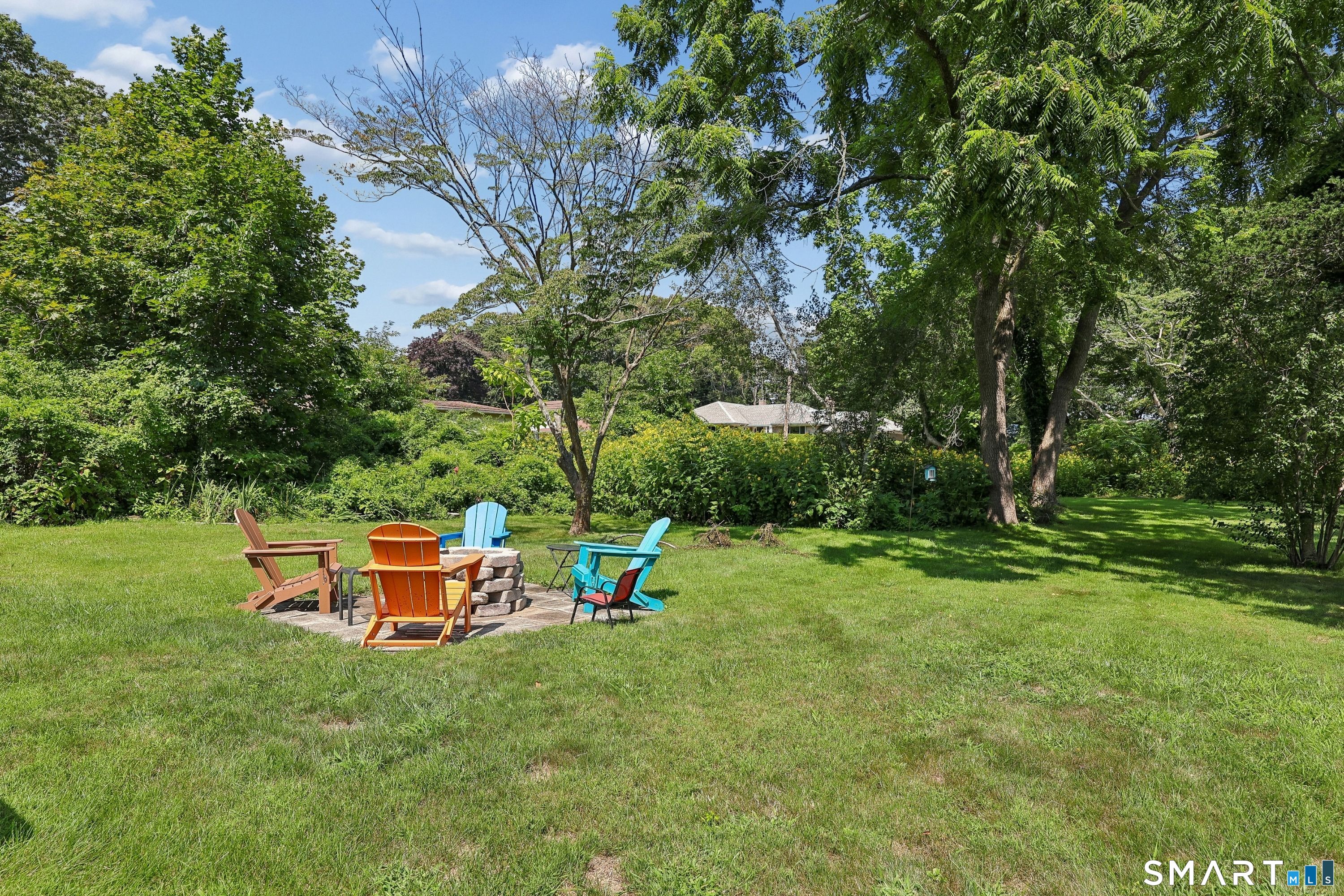95 Parkway South New London CT 06320