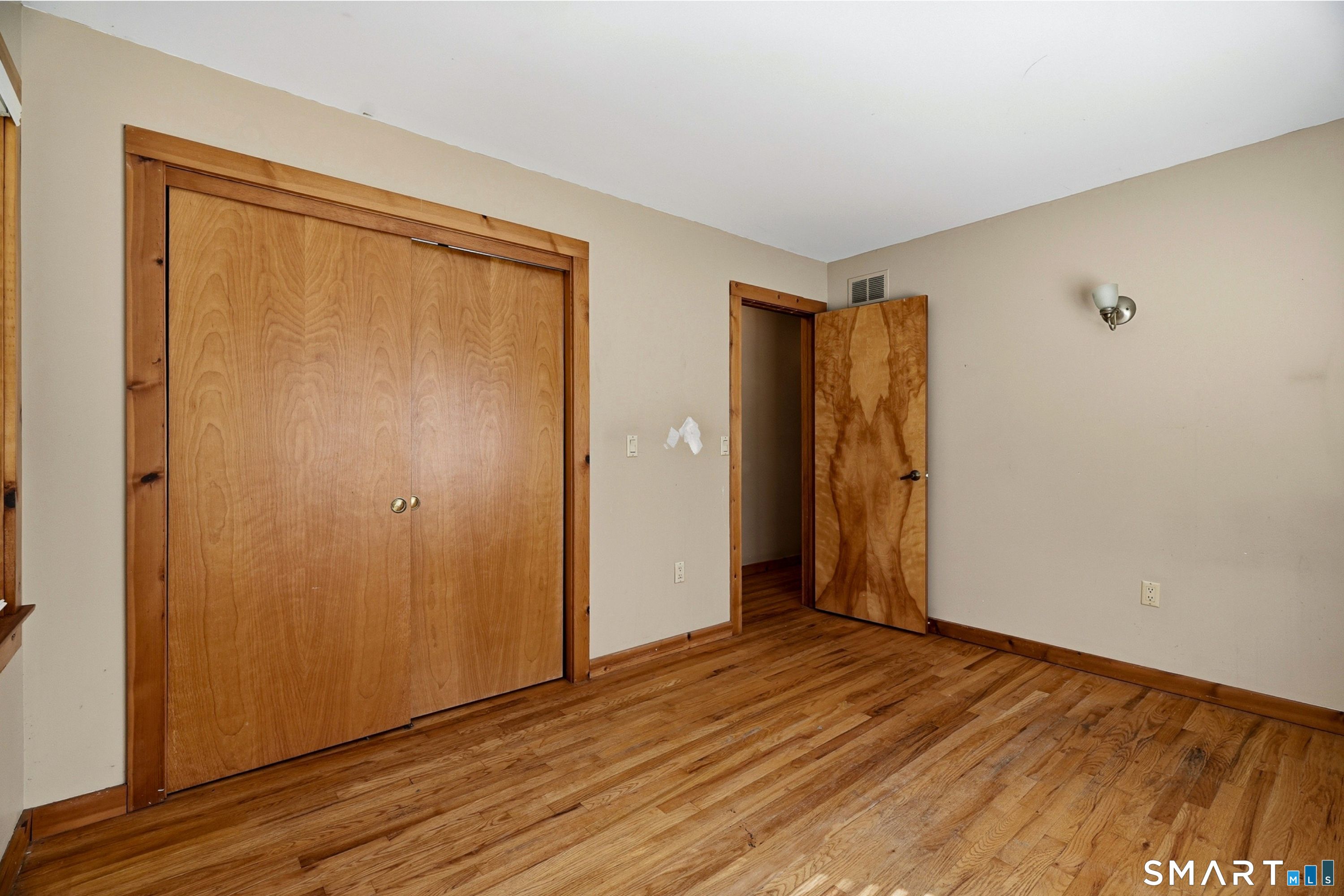 95 Parkway South New London CT 06320