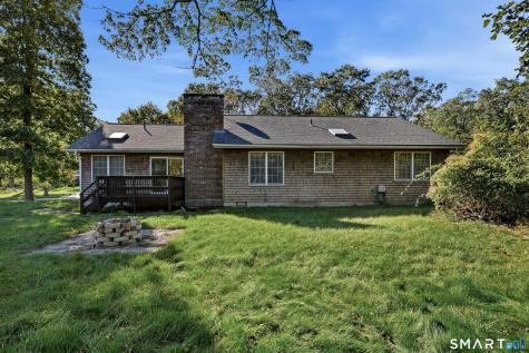 95 Parkway South New London CT 06320