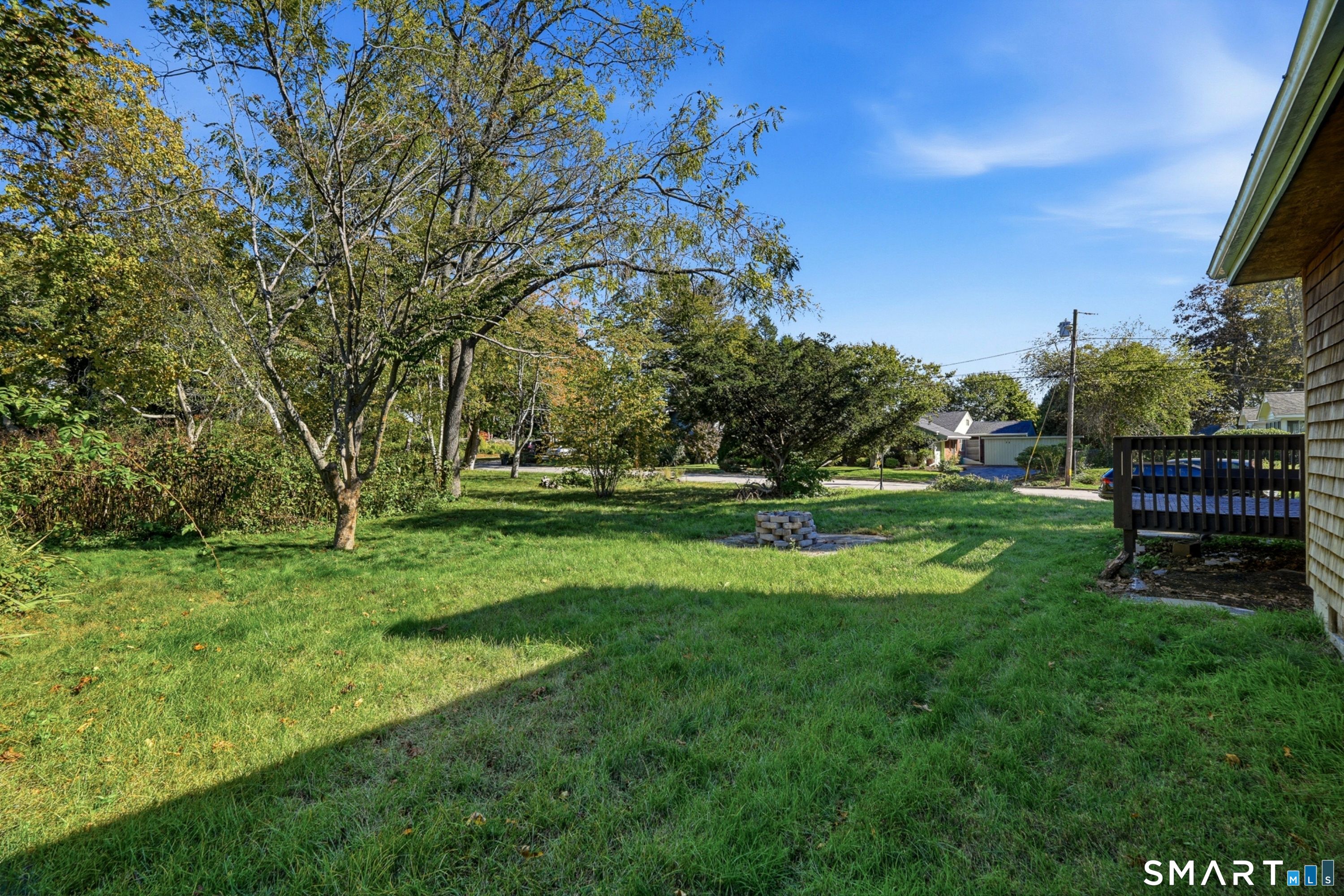 95 Parkway South New London CT 06320
