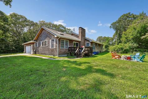 95 Parkway South New London CT 06320
