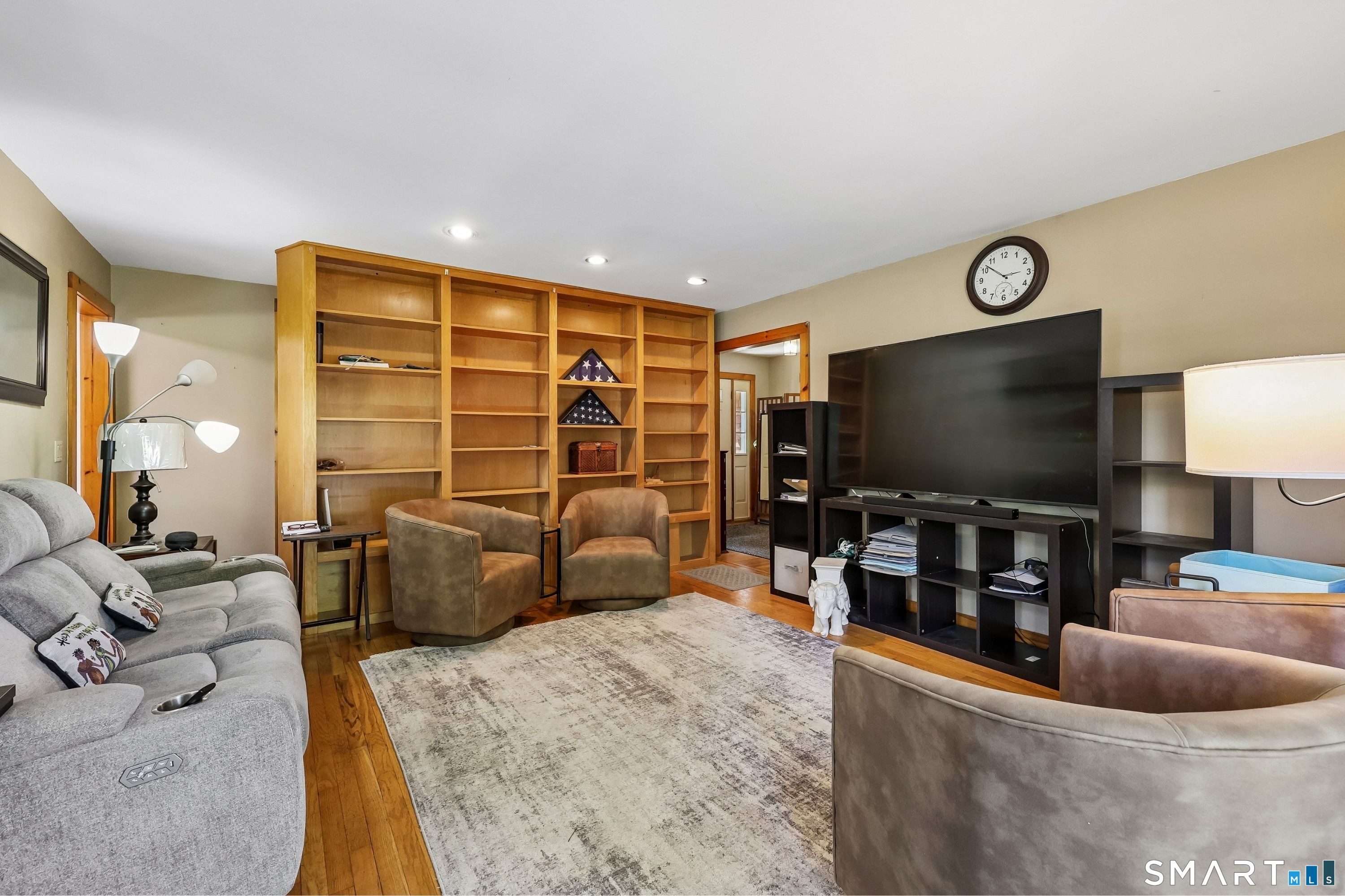 95 Parkway South New London CT 06320