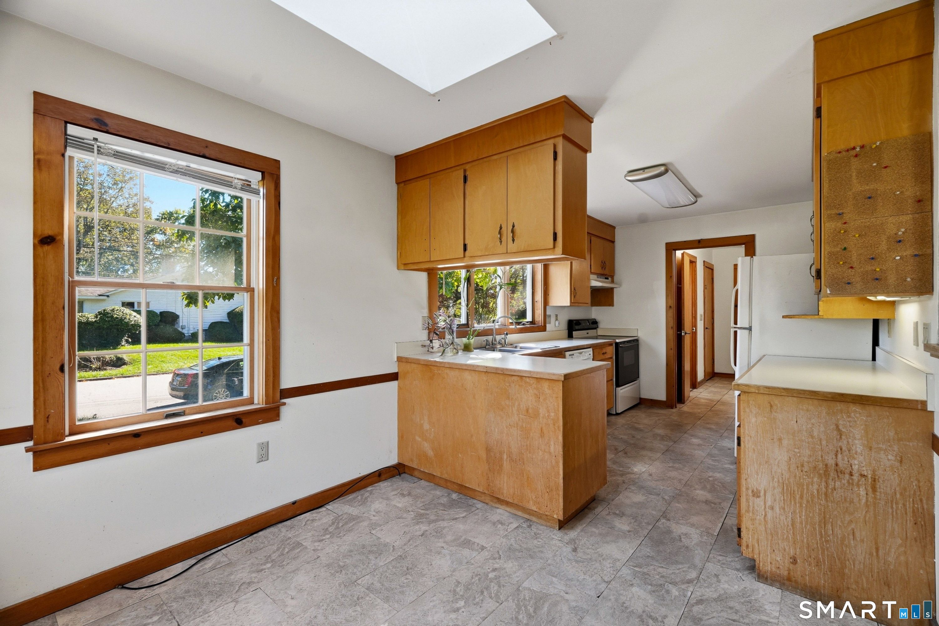 95 Parkway South New London CT 06320