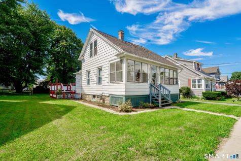 9 Woodlawn Avenue Enfield CT 06082