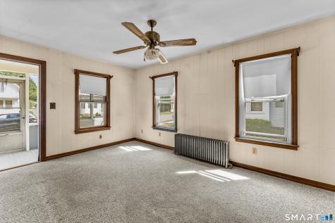 9 Woodlawn Avenue Enfield CT 06082