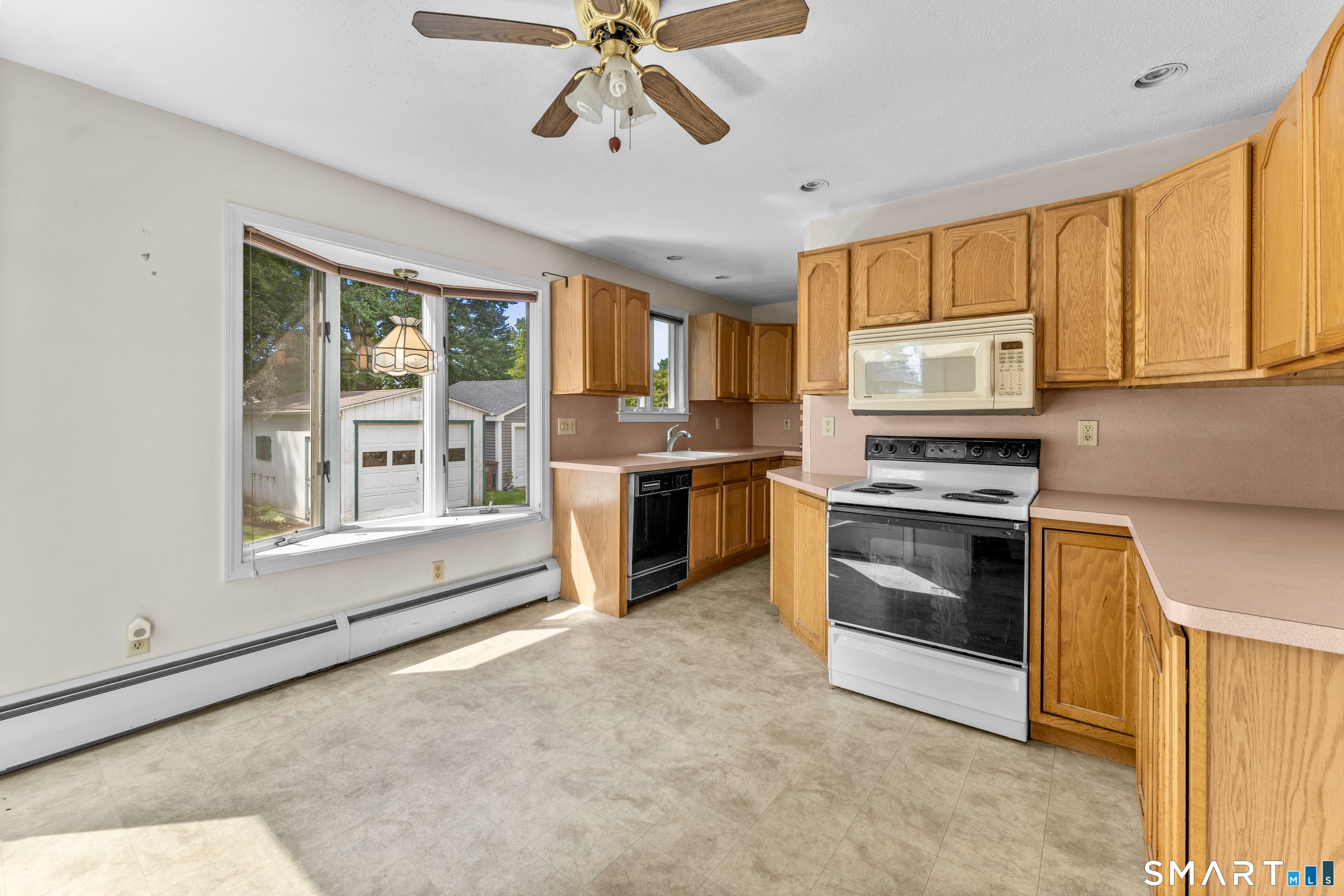 9 Woodlawn Avenue Enfield CT 06082