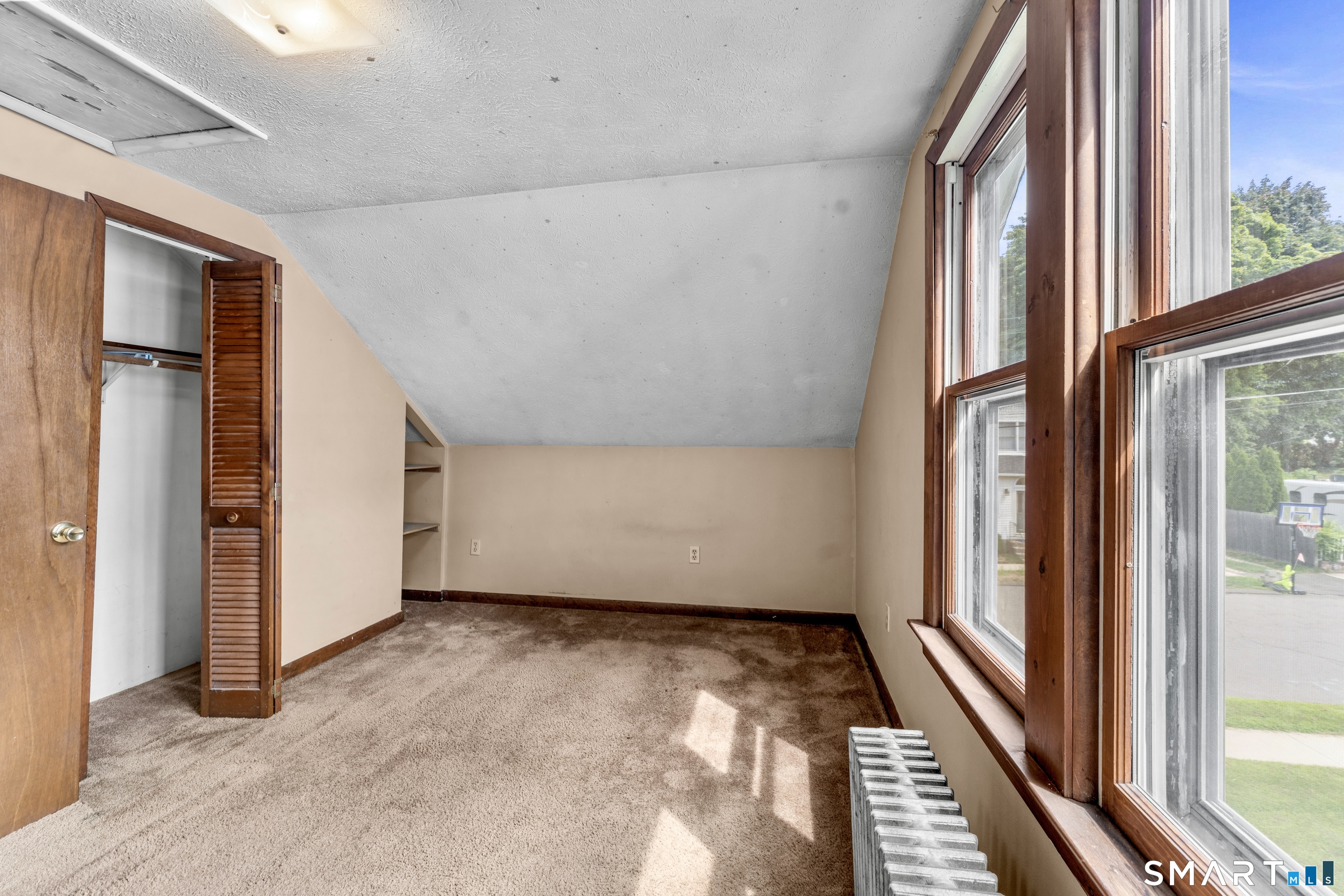 9 Woodlawn Avenue Enfield CT 06082