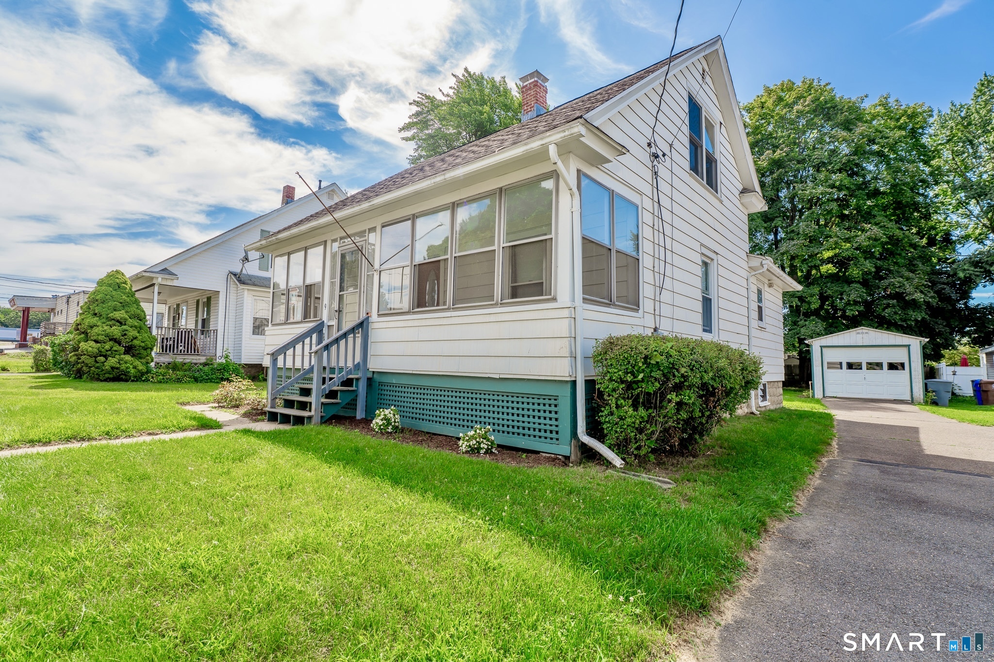 9 Woodlawn Avenue Enfield CT 06082