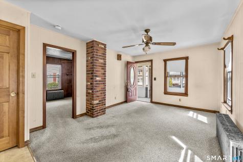 9 Woodlawn Avenue Enfield CT 06082