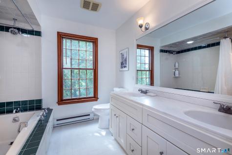 25 Highmeadow Lane Roxbury CT 06783