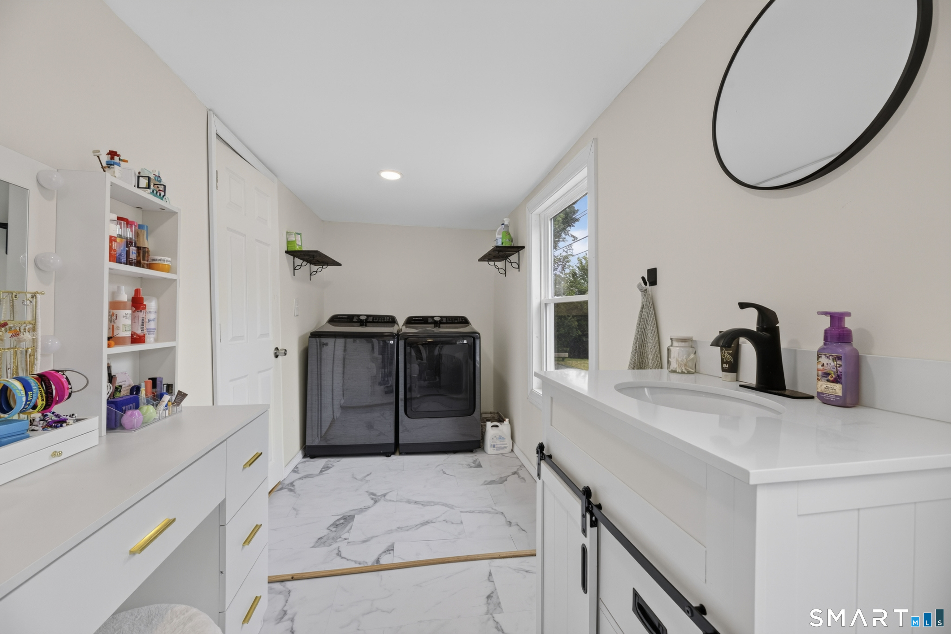 34 Downer Street Stonington CT 06379