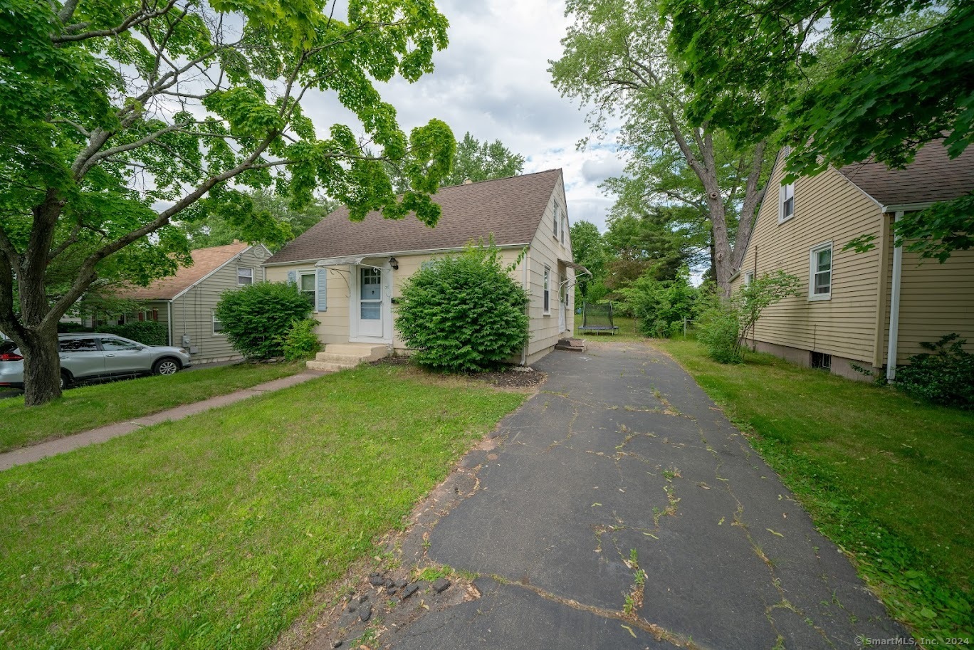 25 Griffin Road Manchester CT 06042