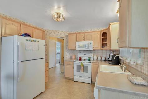 133 Highland Avenue Meriden CT 06451