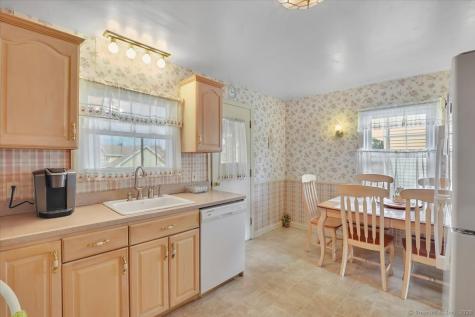 133 Highland Avenue Meriden CT 06451