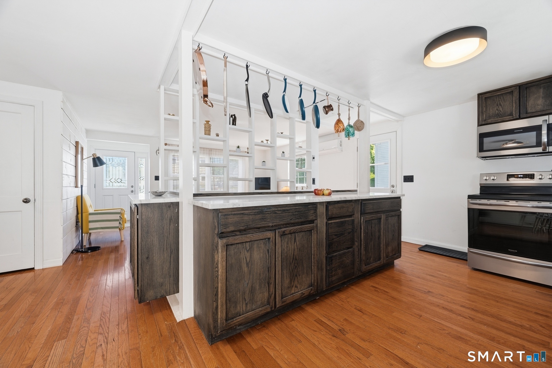 77 Bayshore Drive New London CT 06320