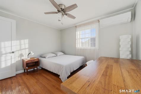 77 Bayshore Drive New London CT 06320
