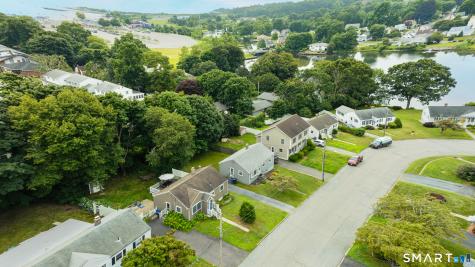 77 Bayshore Drive New London CT 06320