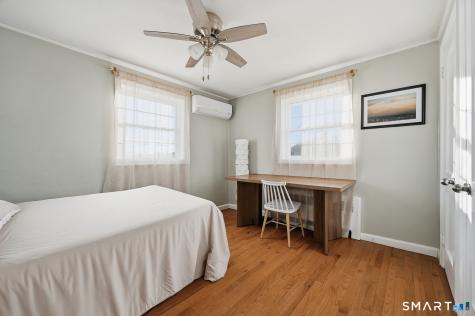 77 Bayshore Drive New London CT 06320