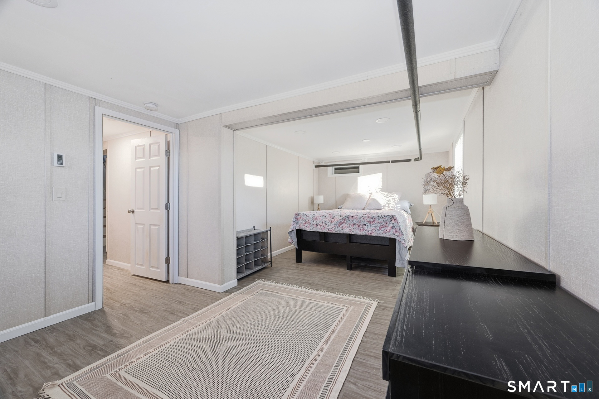 77 Bayshore Drive New London CT 06320