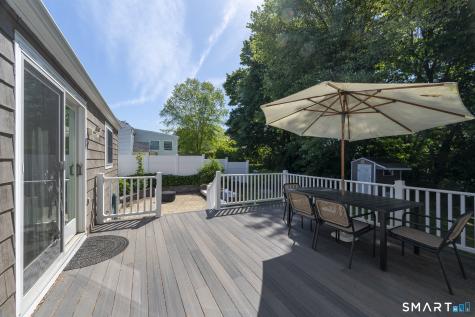 77 Bayshore Drive New London CT 06320