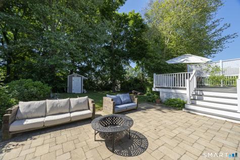 77 Bayshore Drive New London CT 06320