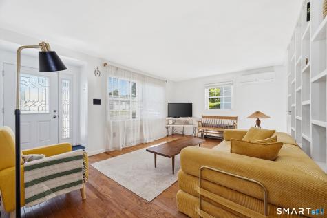 77 Bayshore Drive New London CT 06320