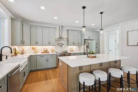20 Twin Valley Road East Lyme CT 06333