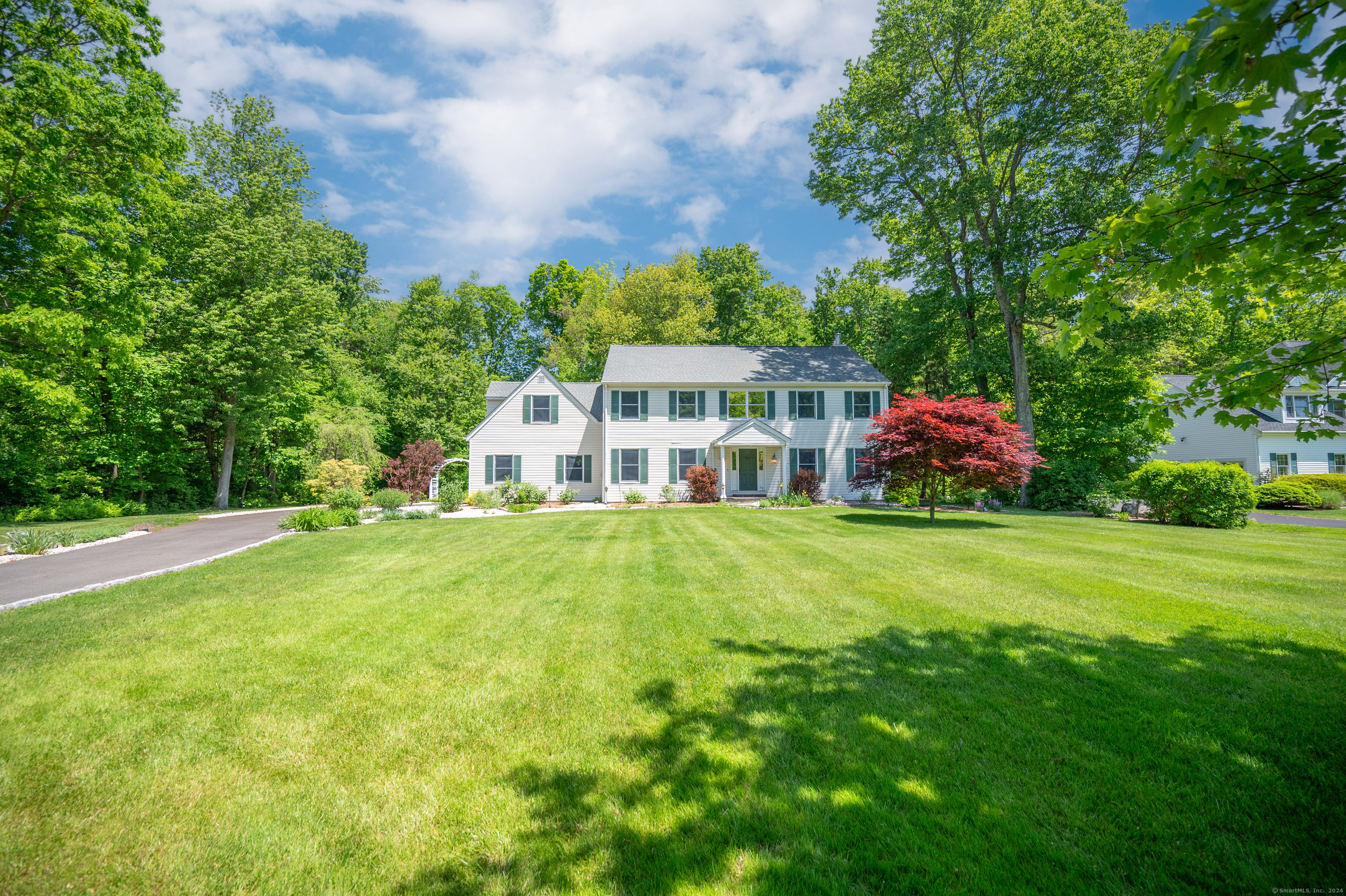 29 Maplewood Drive Danbury CT 06811