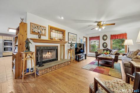 60 Housatonic Drive Newtown CT 06482
