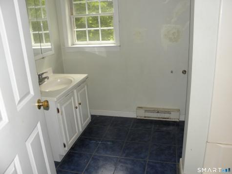 40 Crooked Trail Woodstock CT 06281