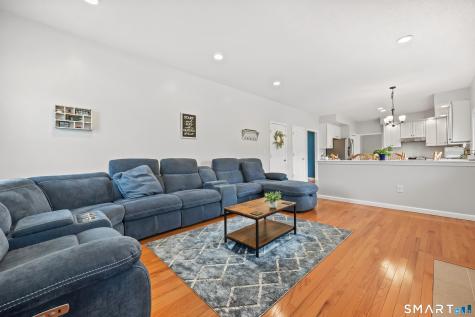 35 Highland Avenue Ellington CT 06029