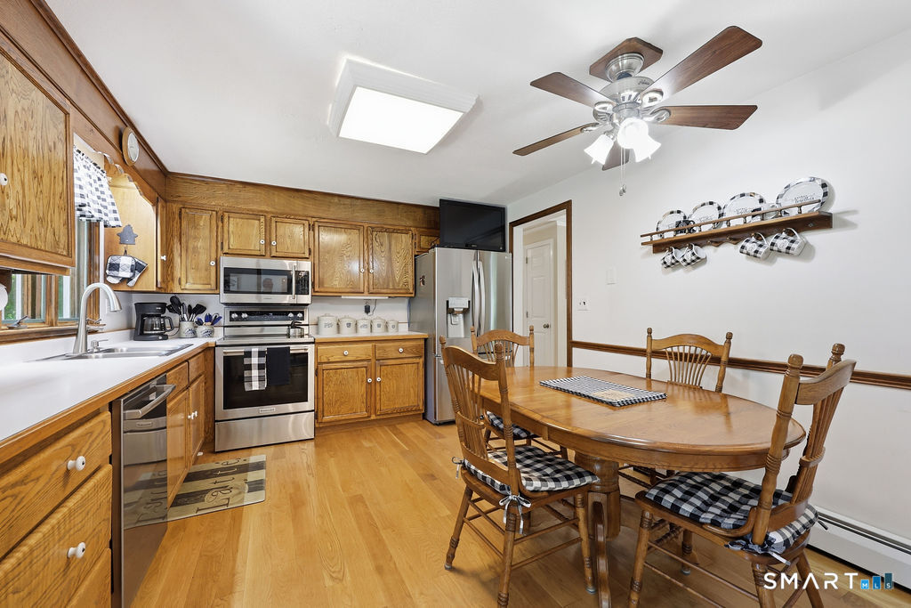 1451 Neipsic Road Glastonbury CT 06033