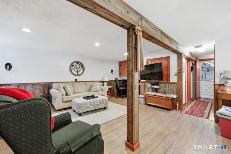 1451 Neipsic Road Glastonbury CT 06033