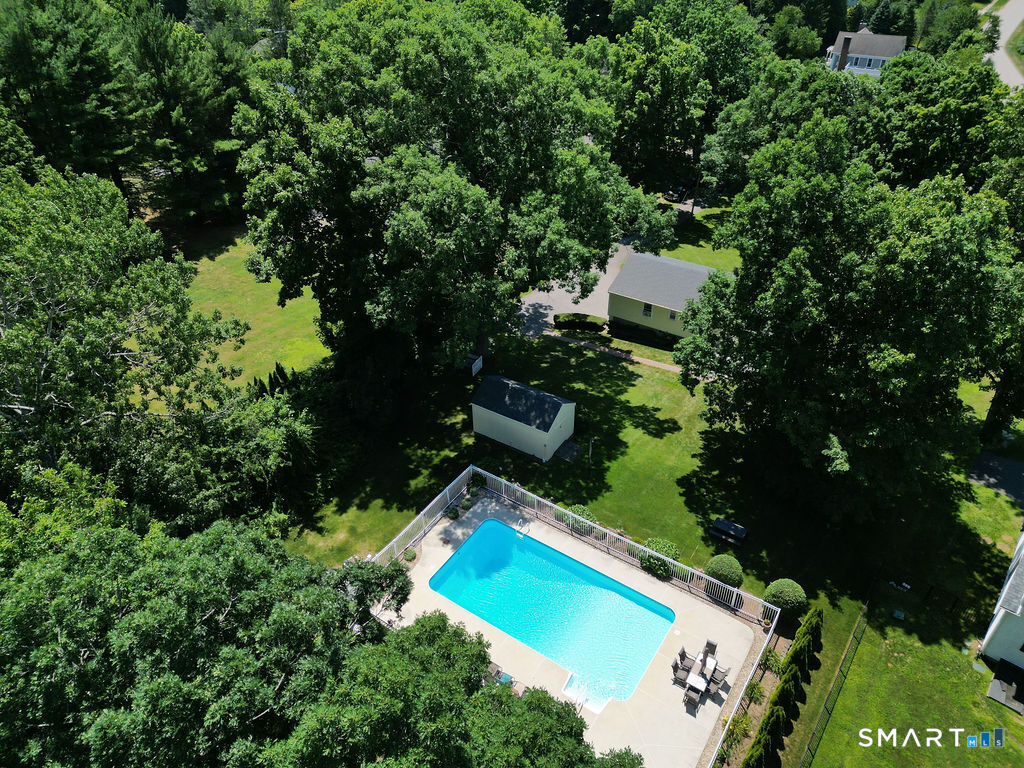 1451 Neipsic Road Glastonbury CT 06033